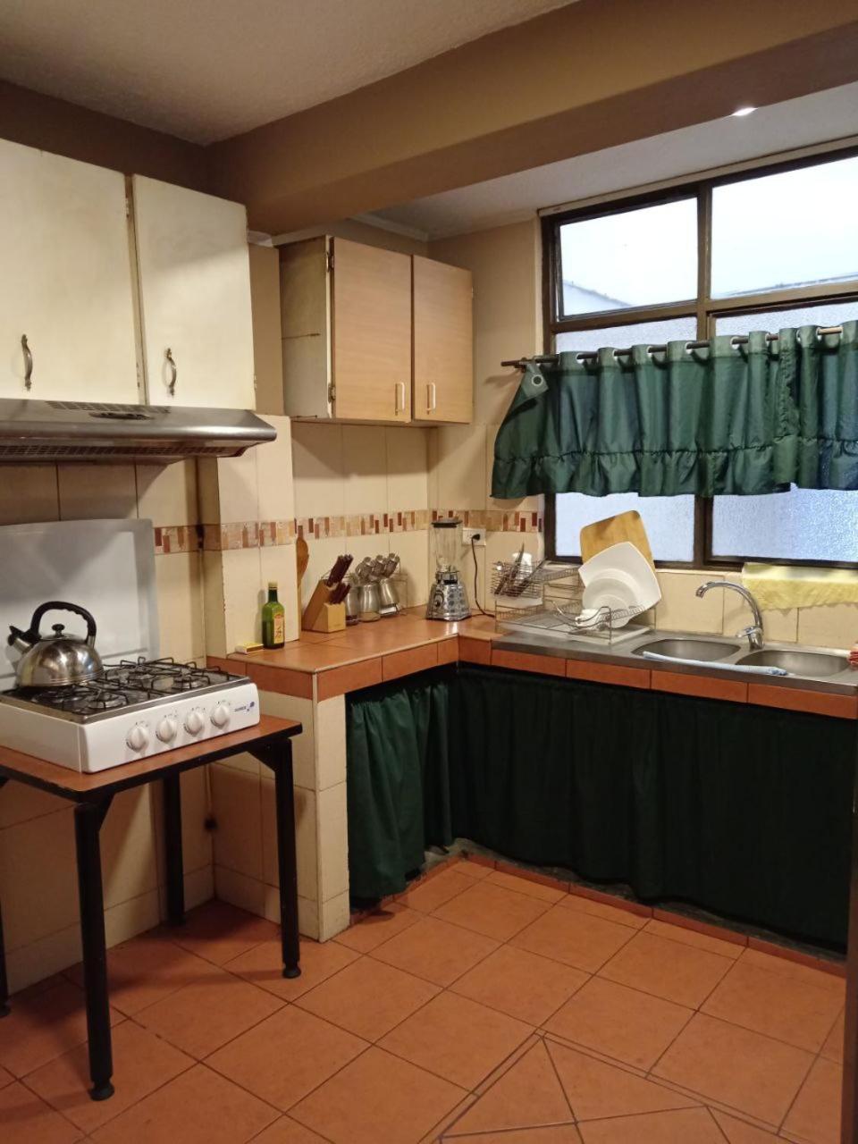 Tin House Quito Otel Dış mekan fotoğraf